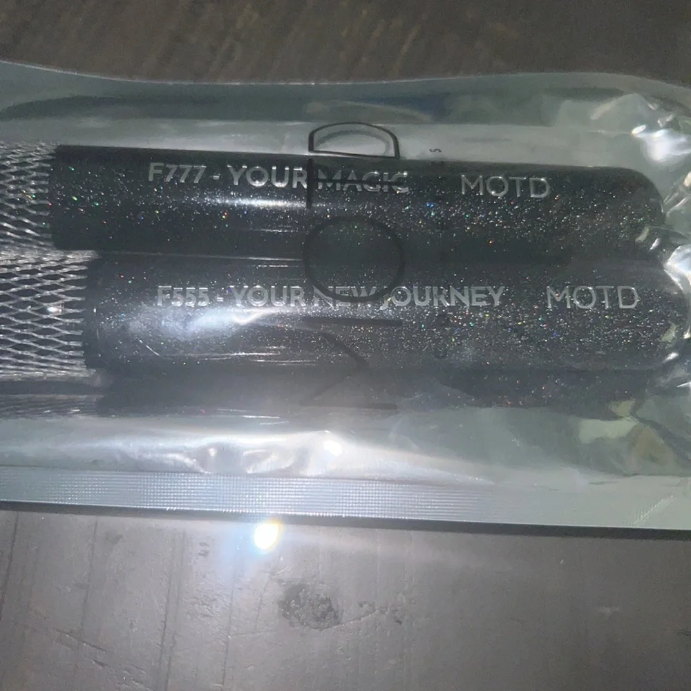 MOTD Cosmetics F777 Your Magic‎ & F555 Your New Journey Glitter Makeup Brush Set